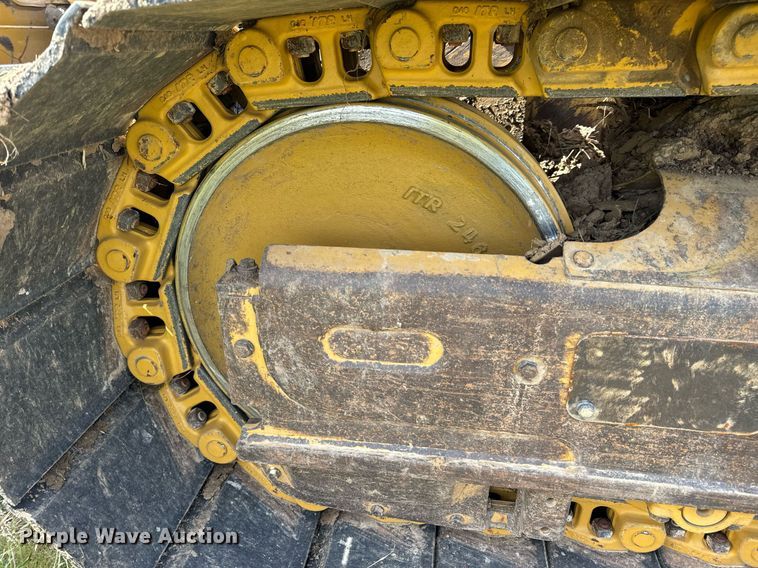 image for item DV1869 2016 Caterpillar D5K2 LGP dozer