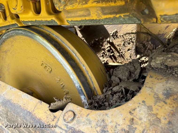 image for item DV1869 2016 Caterpillar D5K2 LGP dozer
