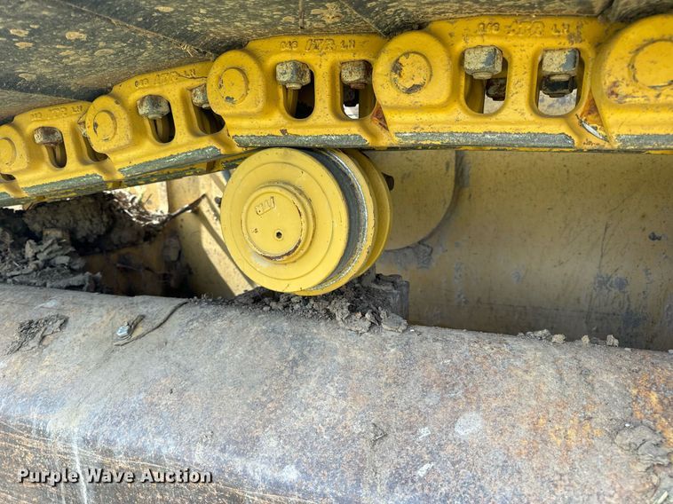 image for item DV1869 2016 Caterpillar D5K2 LGP dozer