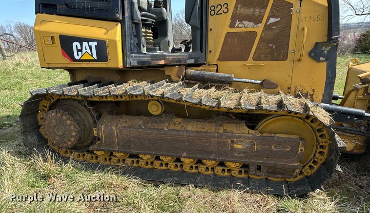 image for item DV1869 2016 Caterpillar D5K2 LGP dozer
