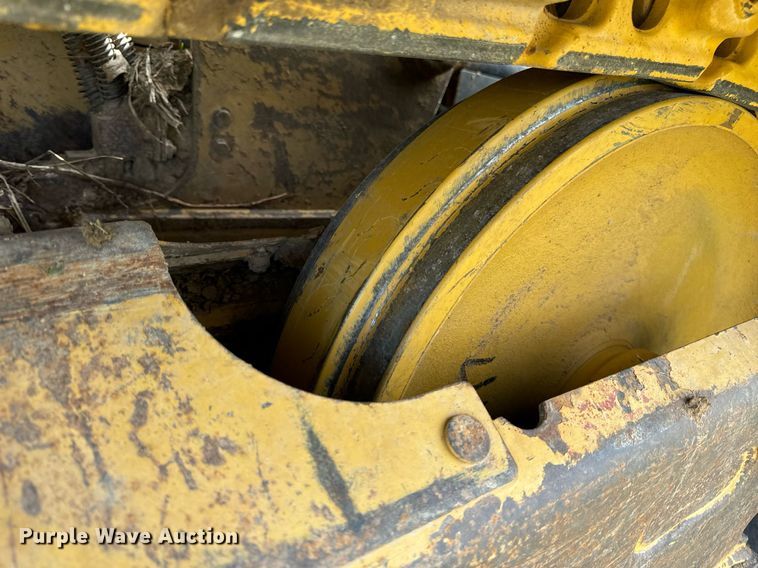 image for item DV1869 2016 Caterpillar D5K2 LGP dozer