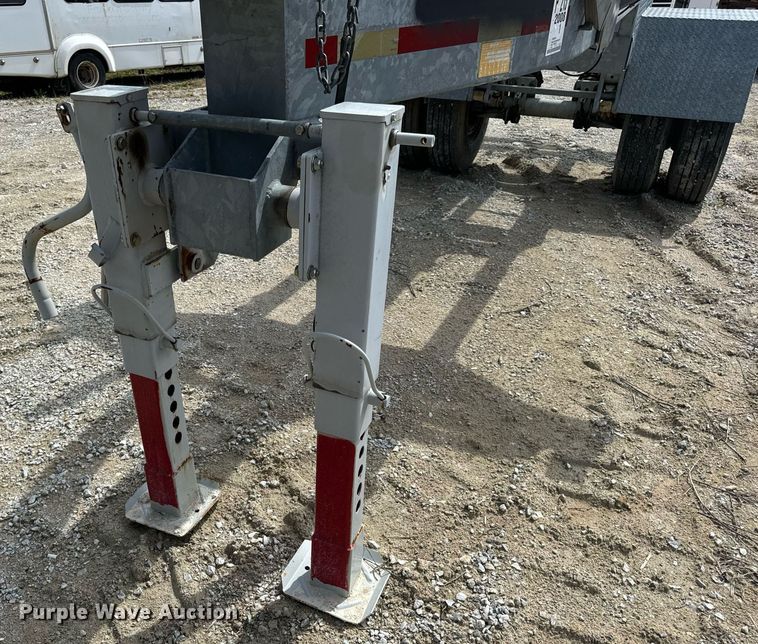 image for item DV1871 2008 Sauber Mfg Co. 4500 pole trailer