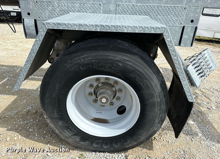 image for item DV1871 2008 Sauber Mfg Co. 4500 pole trailer
