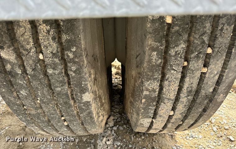 image for item DV1871 2008 Sauber Mfg Co. 4500 pole trailer