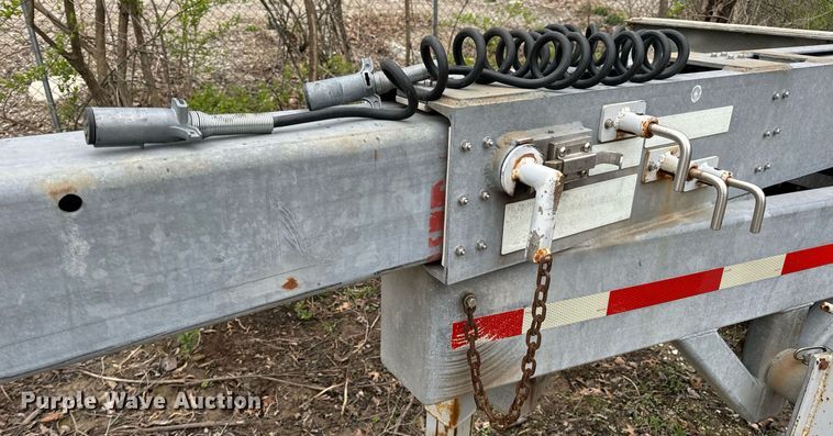 image for item DV1872 2002 Sauber MFG. Co. 4500 pole trailer