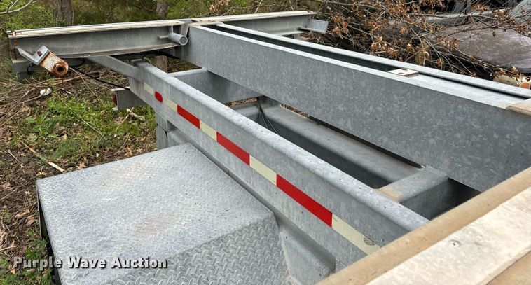 image for item DV1872 2002 Sauber MFG. Co. 4500 pole trailer