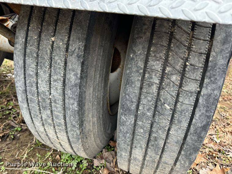 image for item DV1872 2002 Sauber MFG. Co. 4500 pole trailer