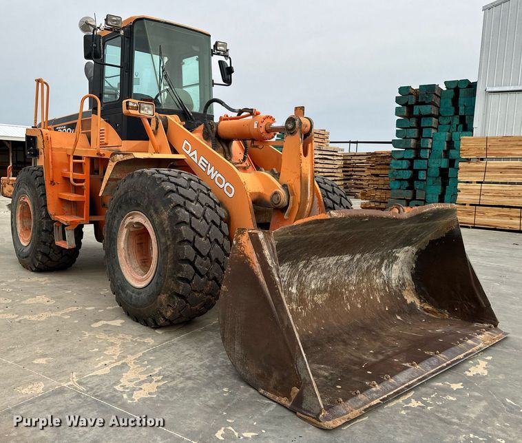 image for item DV1873 2005 Daewoo Mega 300V wheel loader