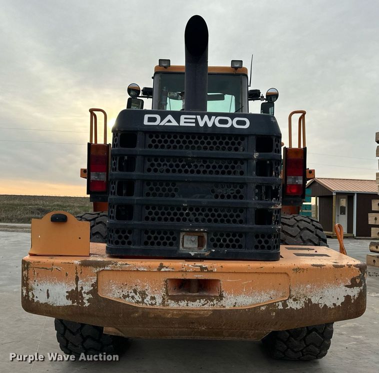 image for item DV1873 2005 Daewoo Mega 300V wheel loader