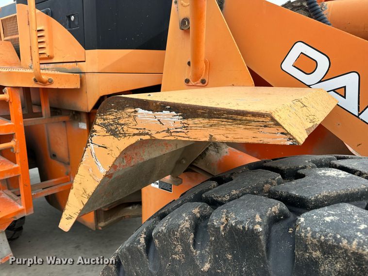 image for item DV1873 2005 Daewoo Mega 300V wheel loader