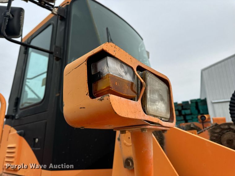 image for item DV1873 2005 Daewoo Mega 300V wheel loader