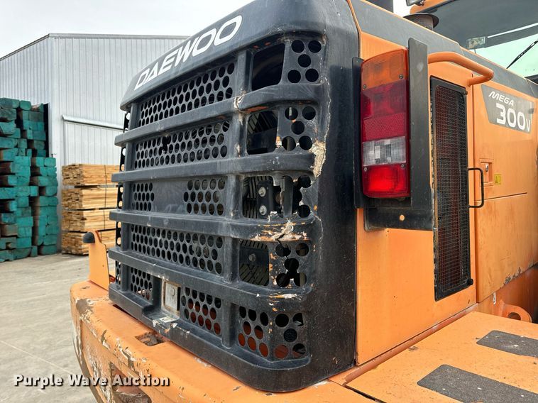 image for item DV1873 2005 Daewoo Mega 300V wheel loader