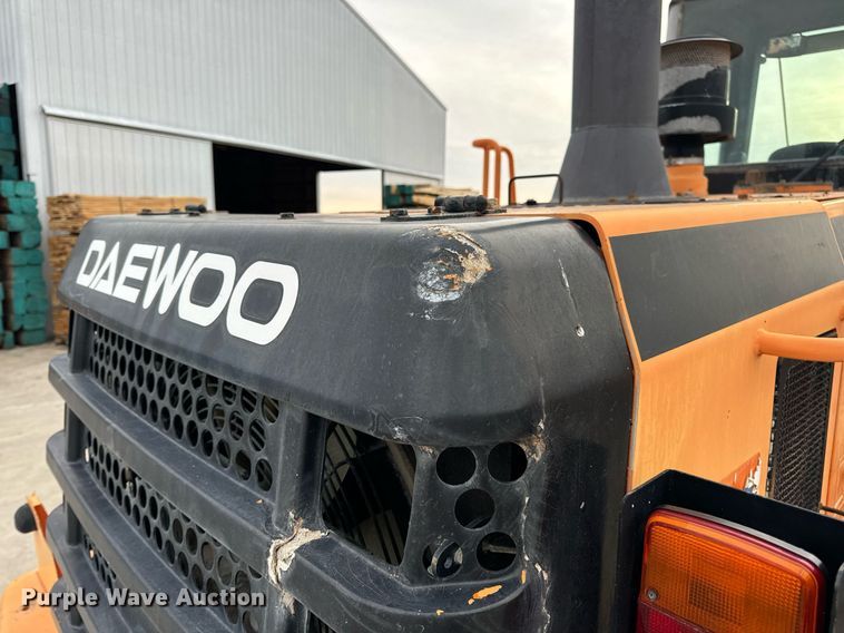 image for item DV1873 2005 Daewoo Mega 300V wheel loader