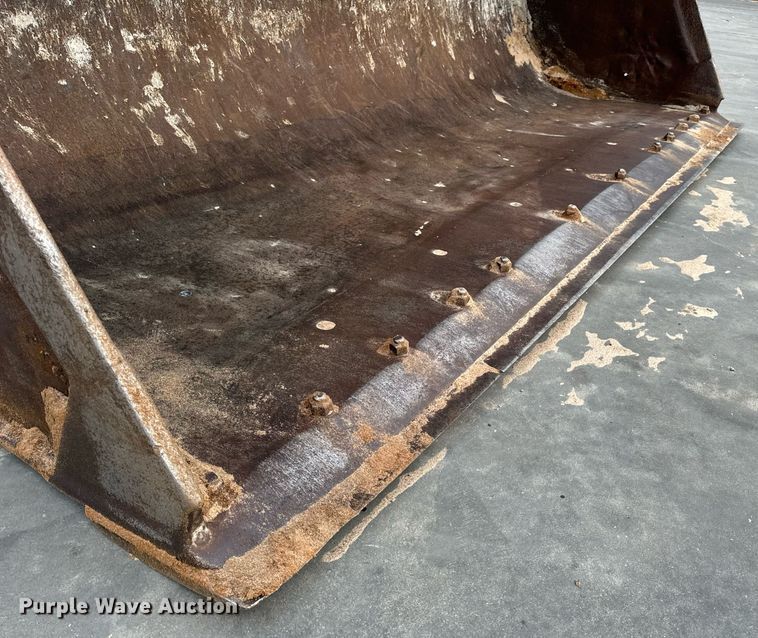 image for item DV1873 2005 Daewoo Mega 300V wheel loader