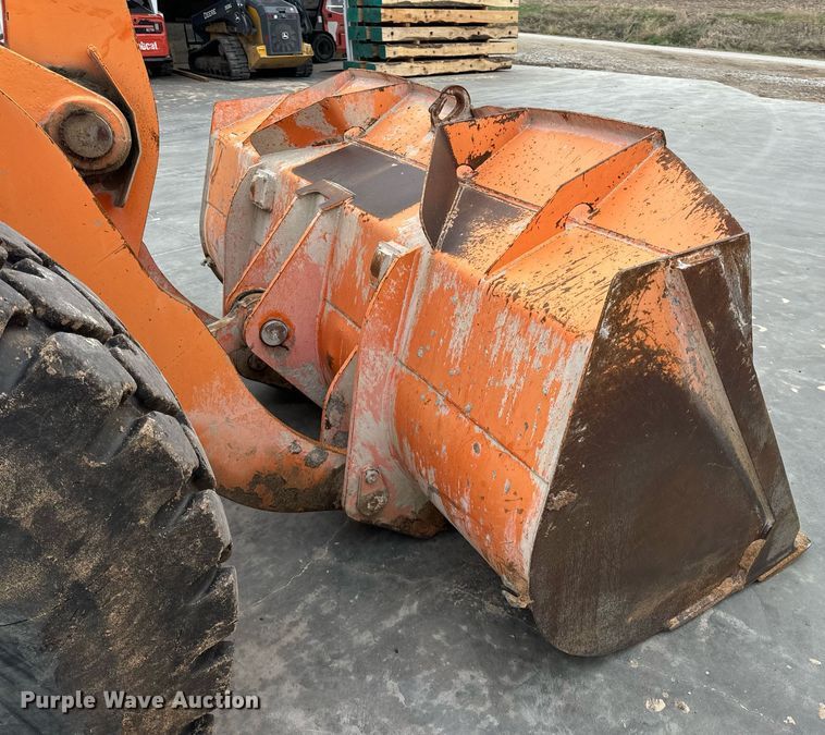 image for item DV1873 2005 Daewoo Mega 300V wheel loader