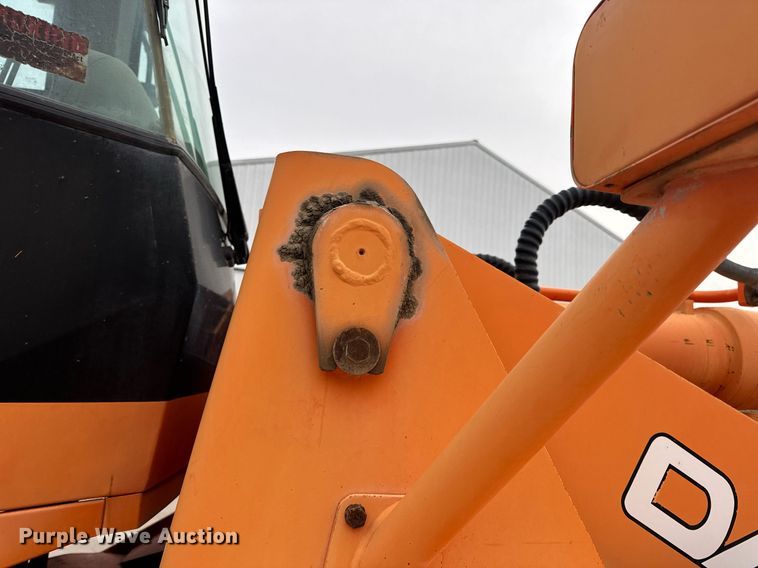 image for item DV1873 2005 Daewoo Mega 300V wheel loader