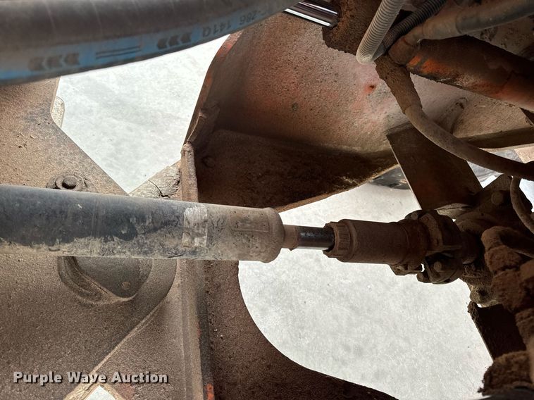 image for item DV1873 2005 Daewoo Mega 300V wheel loader