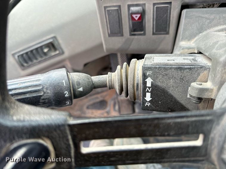 image for item DV1873 2005 Daewoo Mega 300V wheel loader