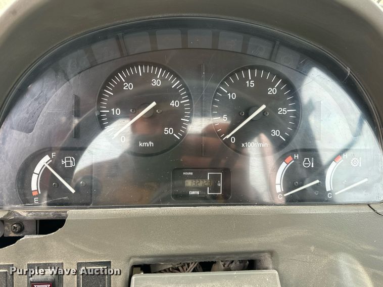 image for item DV1873 2005 Daewoo Mega 300V wheel loader