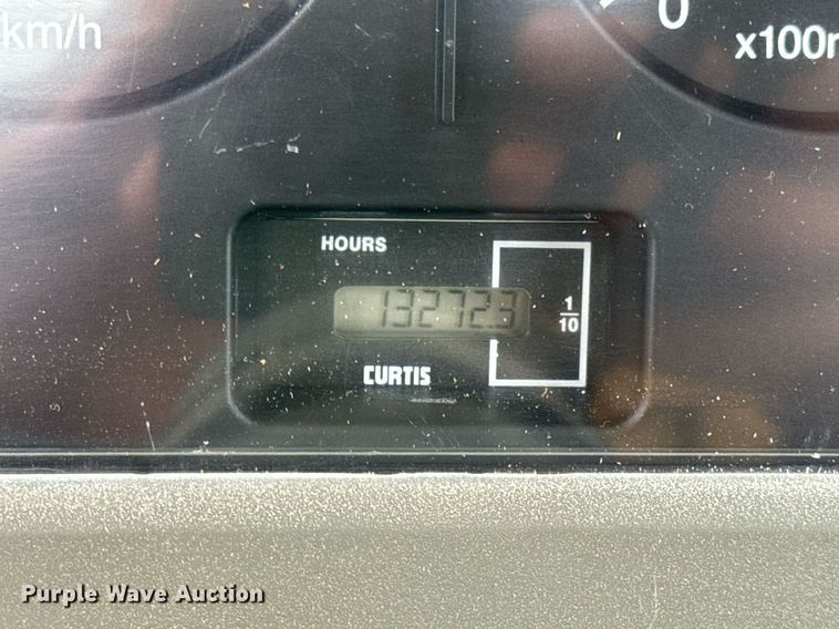 image for item DV1873 2005 Daewoo Mega 300V wheel loader