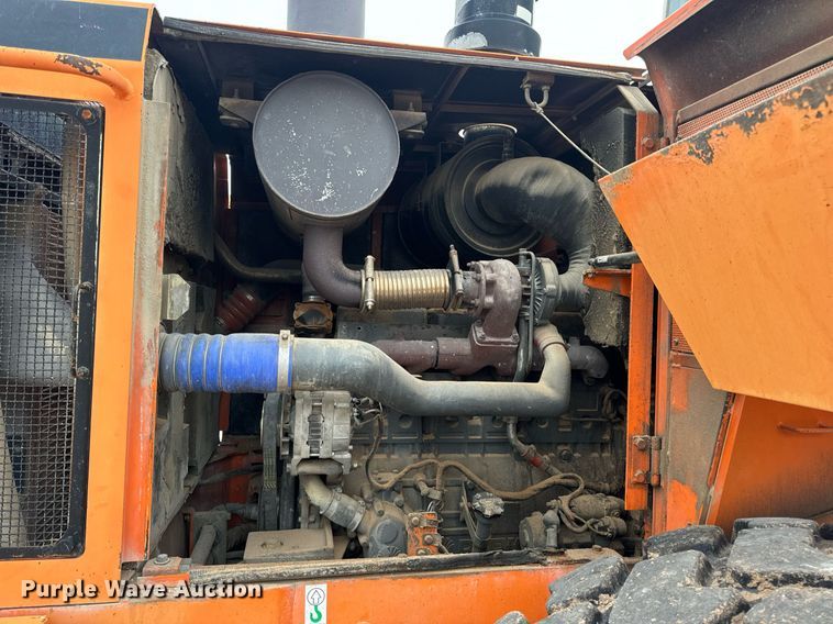 image for item DV1873 2005 Daewoo Mega 300V wheel loader