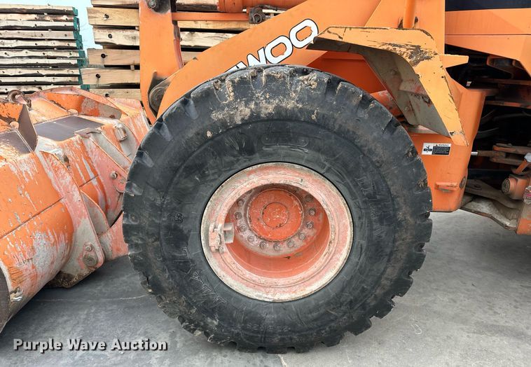 image for item DV1873 2005 Daewoo Mega 300V wheel loader
