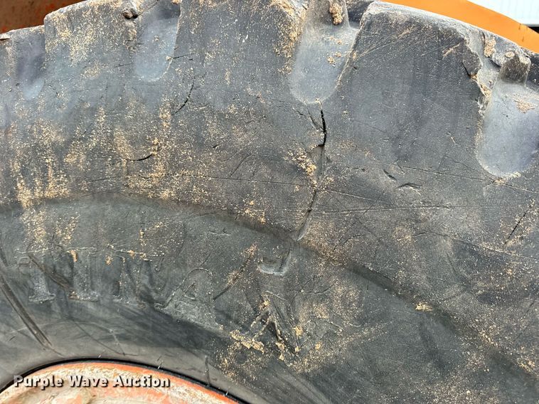 image for item DV1873 2005 Daewoo Mega 300V wheel loader