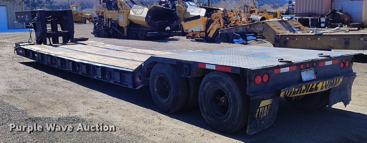 image for item DV6706 1982 Eager Beaver lowboy equipment trailer