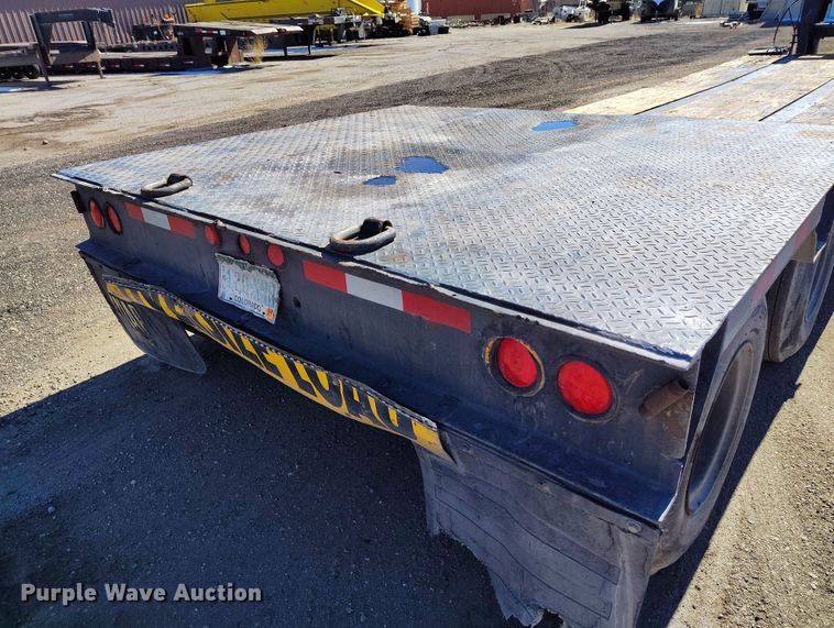 image for item DV6706 1982 Eager Beaver lowboy equipment trailer