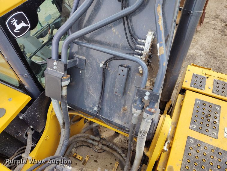 image for item DV6729 2018 John Deere 470G LC excavator