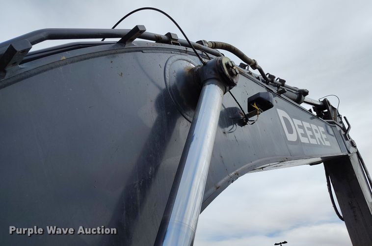 image for item DV6729 2018 John Deere 470G LC excavator