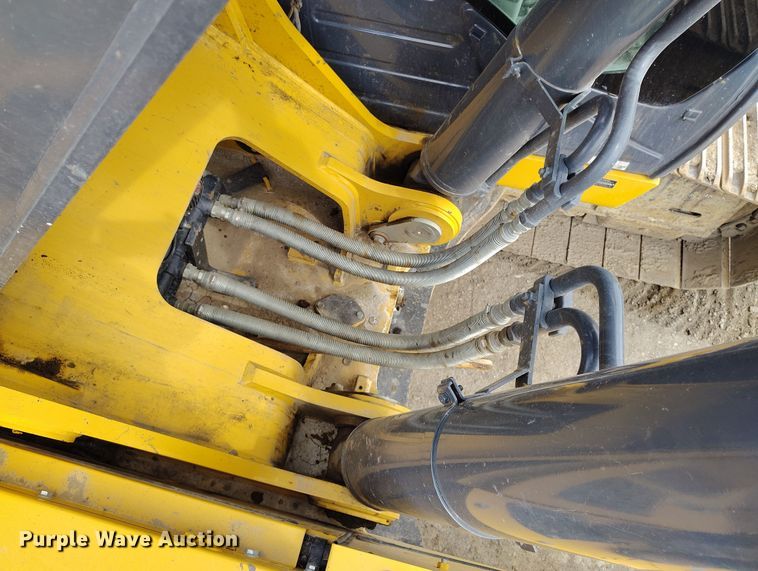 image for item DV6729 2018 John Deere 470G LC excavator