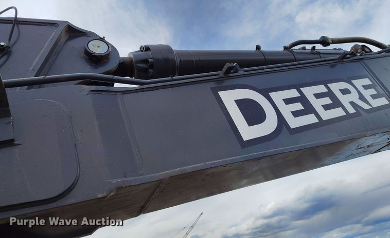 image for item DV6729 2018 John Deere 470G LC excavator