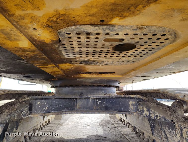 image for item DV6729 2018 John Deere 470G LC excavator