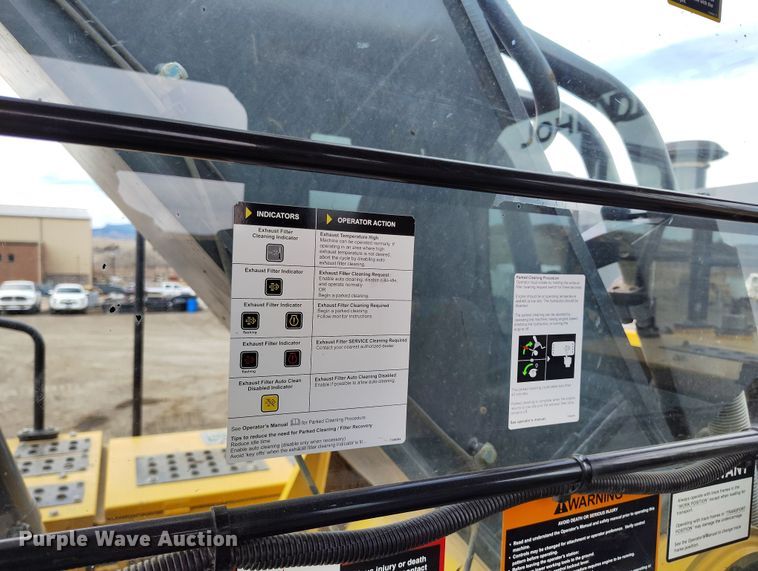 image for item DV6729 2018 John Deere 470G LC excavator