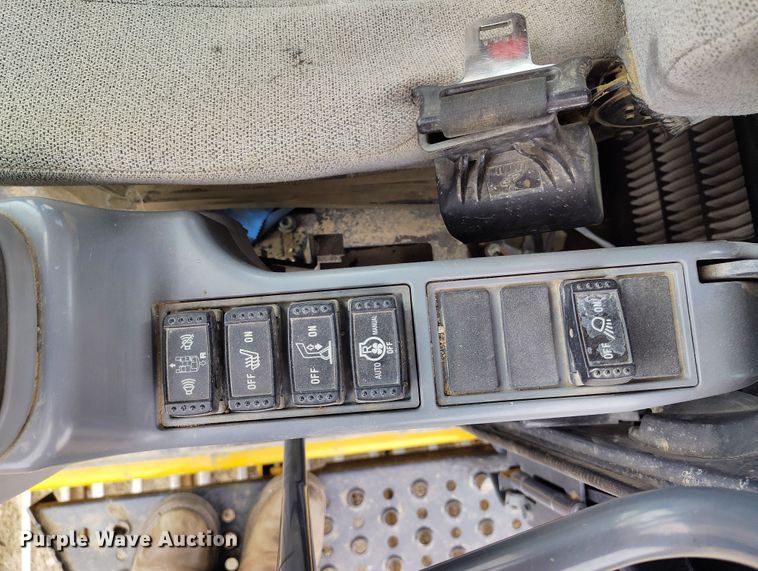 image for item DV6729 2018 John Deere 470G LC excavator