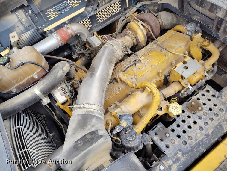 image for item DV6729 2018 John Deere 470G LC excavator