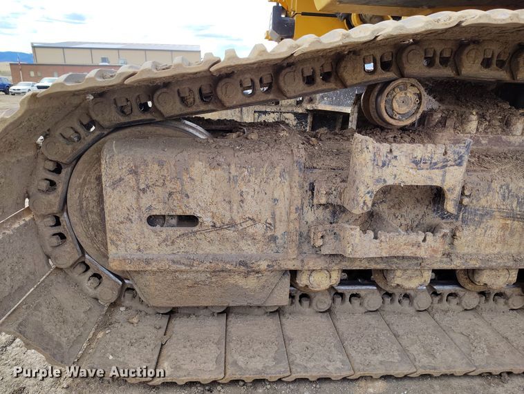 image for item DV6729 2018 John Deere 470G LC excavator