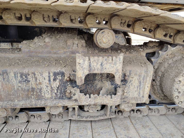 image for item DV6729 2018 John Deere 470G LC excavator