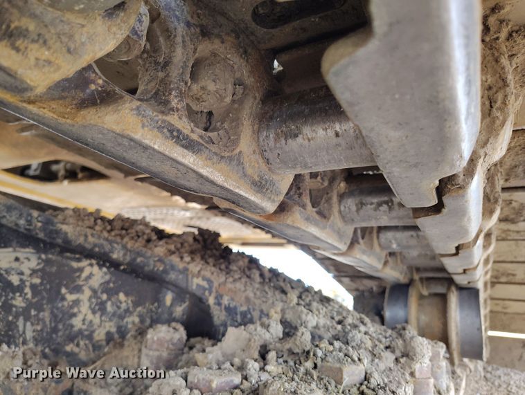 image for item DV6729 2018 John Deere 470G LC excavator