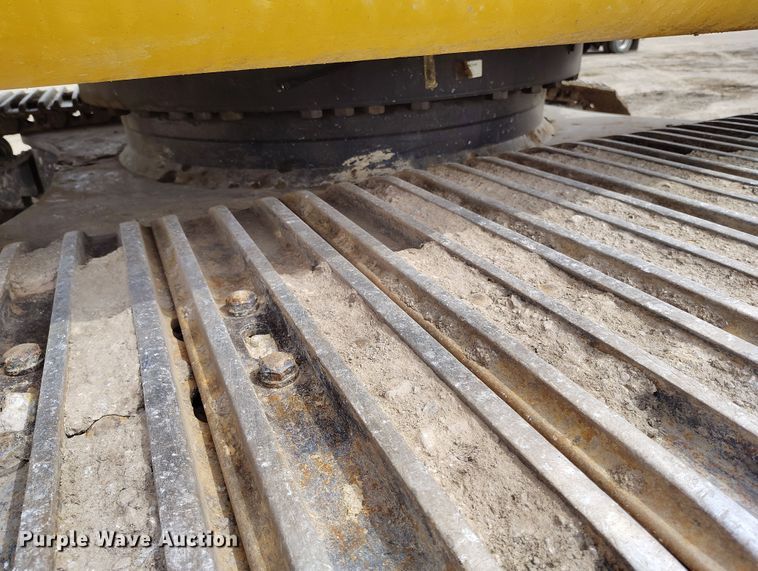 image for item DV6729 2018 John Deere 470G LC excavator