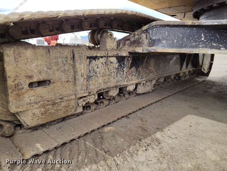 image for item DV6729 2018 John Deere 470G LC excavator