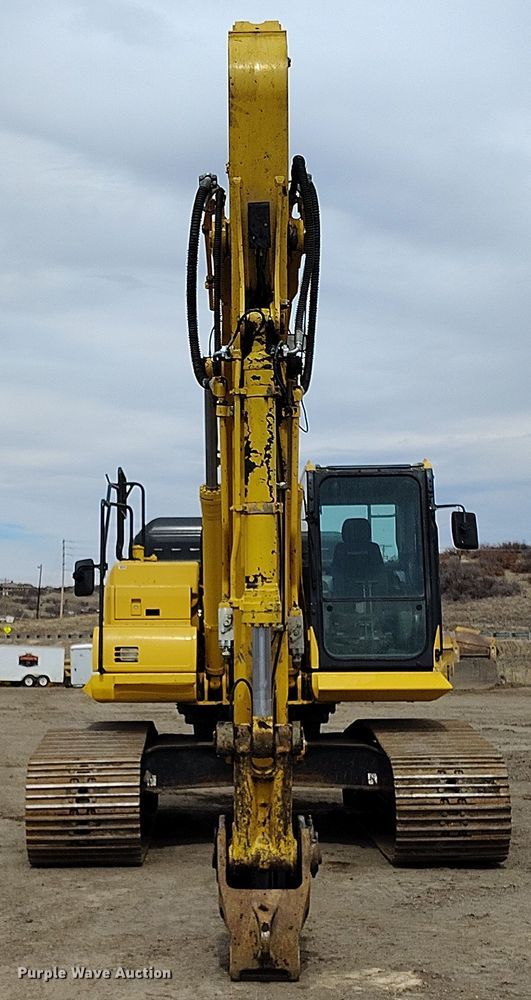 image for item DV6730 2018 Komatsu PC240LC-11 excavator