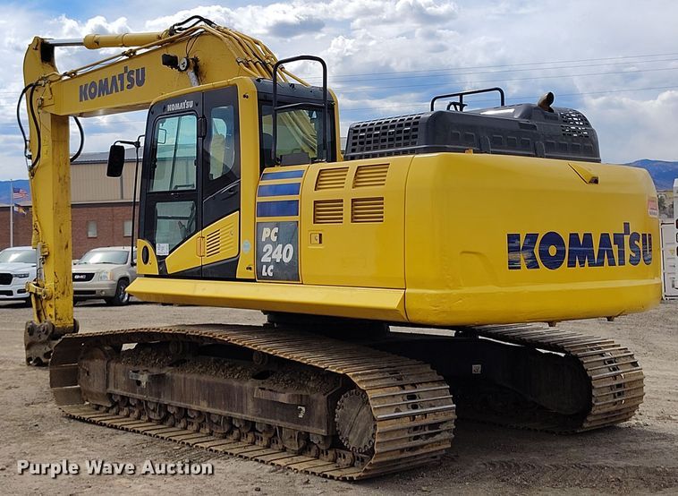 image for item DV6730 2018 Komatsu PC240LC-11 excavator