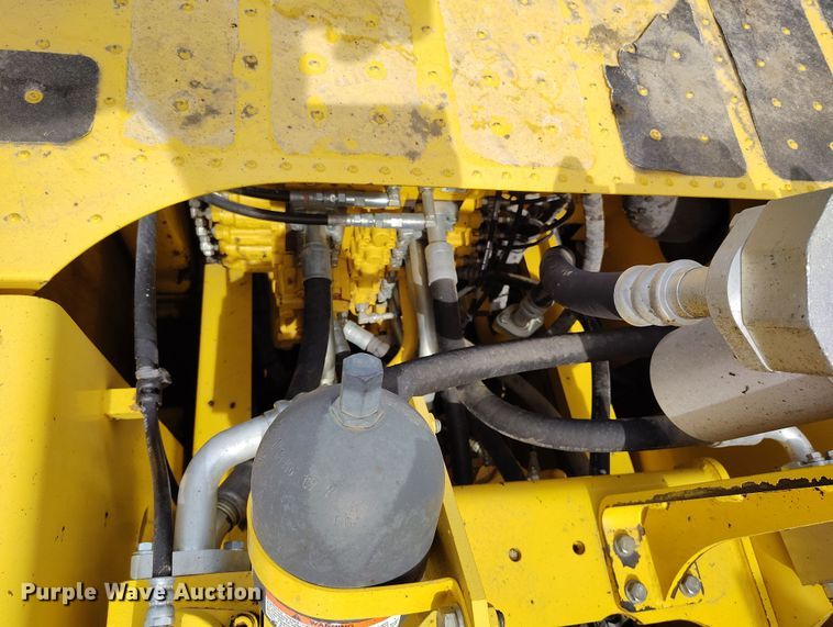image for item DV6730 2018 Komatsu PC240LC-11 excavator