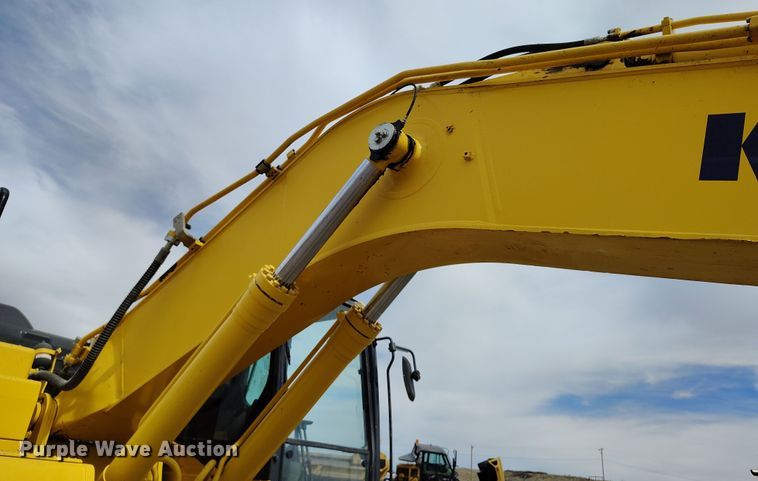 image for item DV6730 2018 Komatsu PC240LC-11 excavator