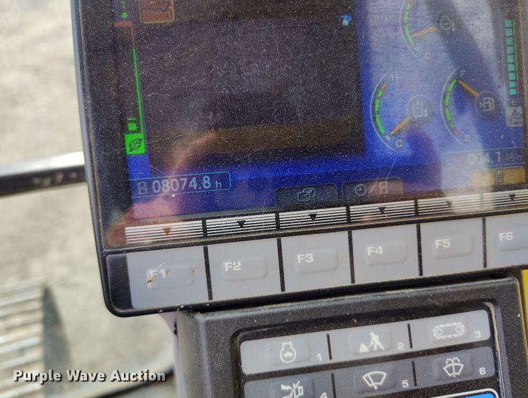 image for item DV6730 2018 Komatsu PC240LC-11 excavator