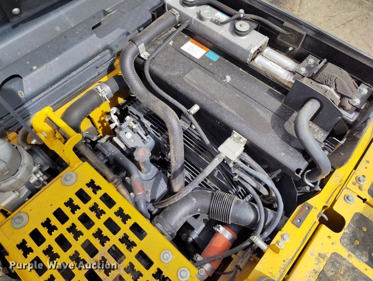 image for item DV6730 2018 Komatsu PC240LC-11 excavator