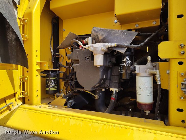 image for item DV6730 2018 Komatsu PC240LC-11 excavator