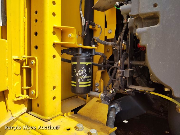 image for item DV6730 2018 Komatsu PC240LC-11 excavator